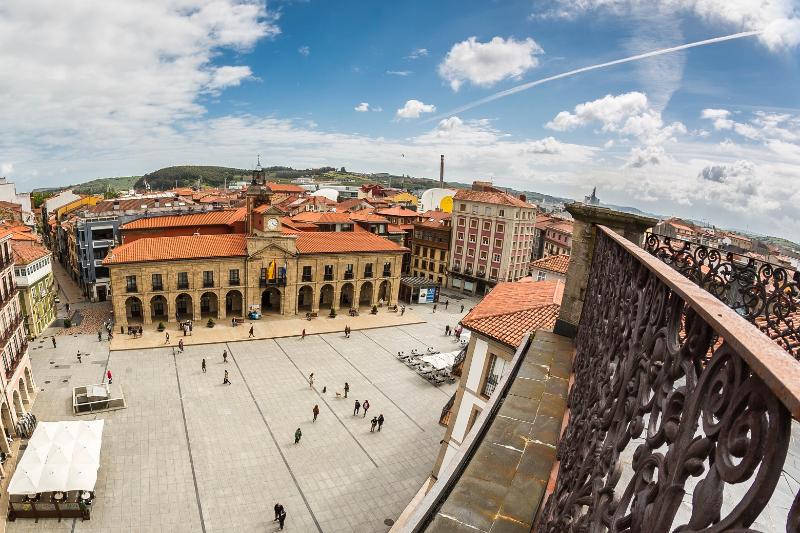 El Ayuntamiento estrena la primera Oficina Virtual de Atención Ciudadana  con atención personalizada de Asturias